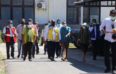 Wakil Menteri PUPR Kunjungi Posko Tanggap Bencana Siklon Seroja MS GMIT