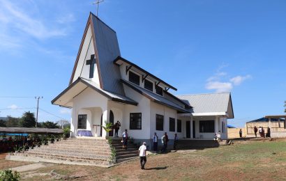 HUT Kembar: 100 Tahun Kekristenan dan Sekolah di Latuna-Pantar