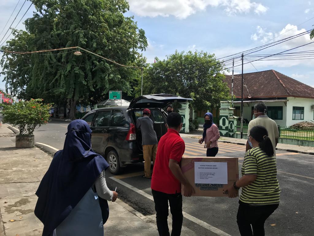 GMIT Baitani Sumbawa Dukung Tenaga Medis di RS Manambai Abdul Kadir