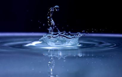 Minum dan Dibaptis dengan Air yang Tercemar : Refleksi terhadap Air sebagai Sakramen – Fiktor Jekson Banoet